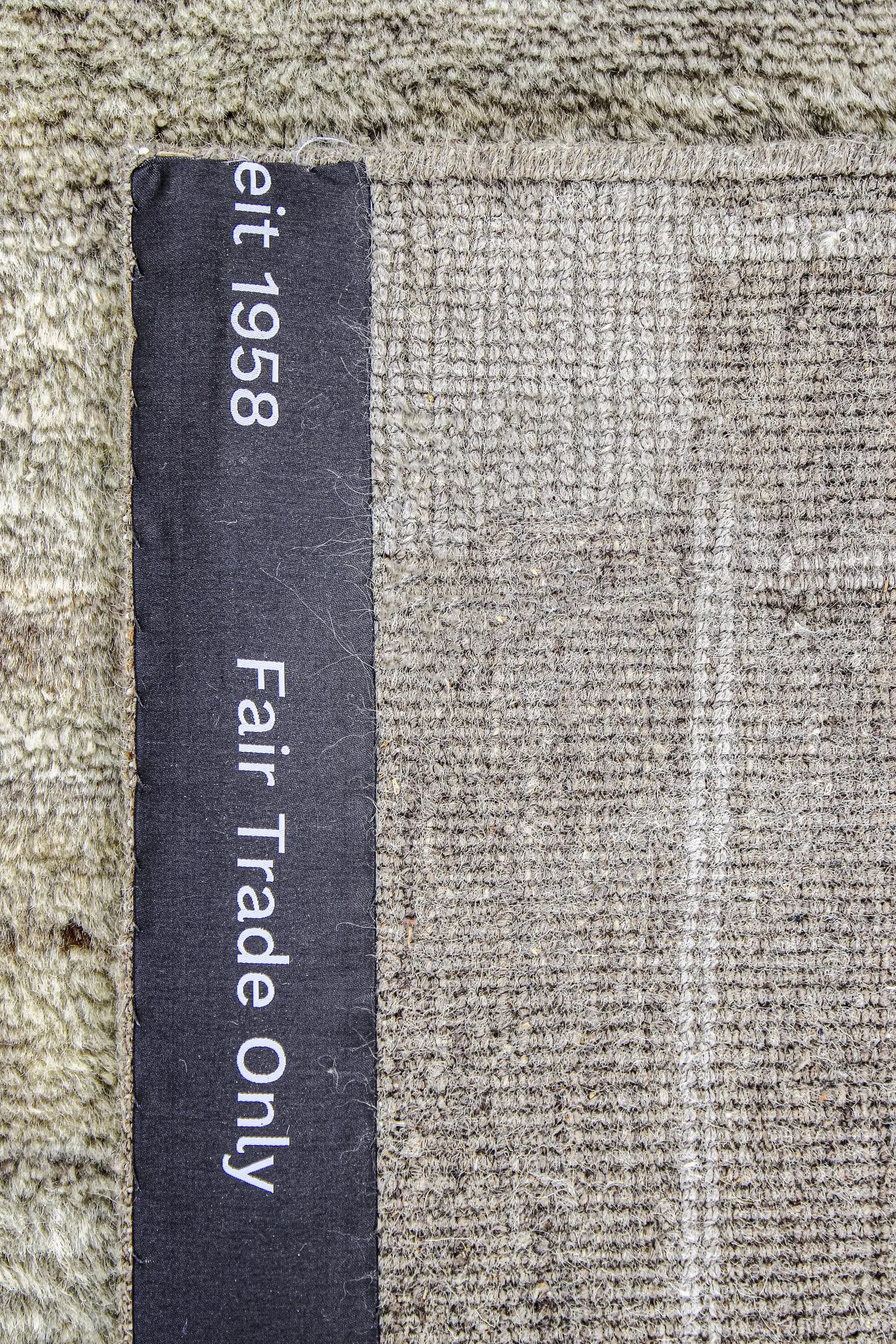 Jordan Collection Designteppich - Elephant Whisper