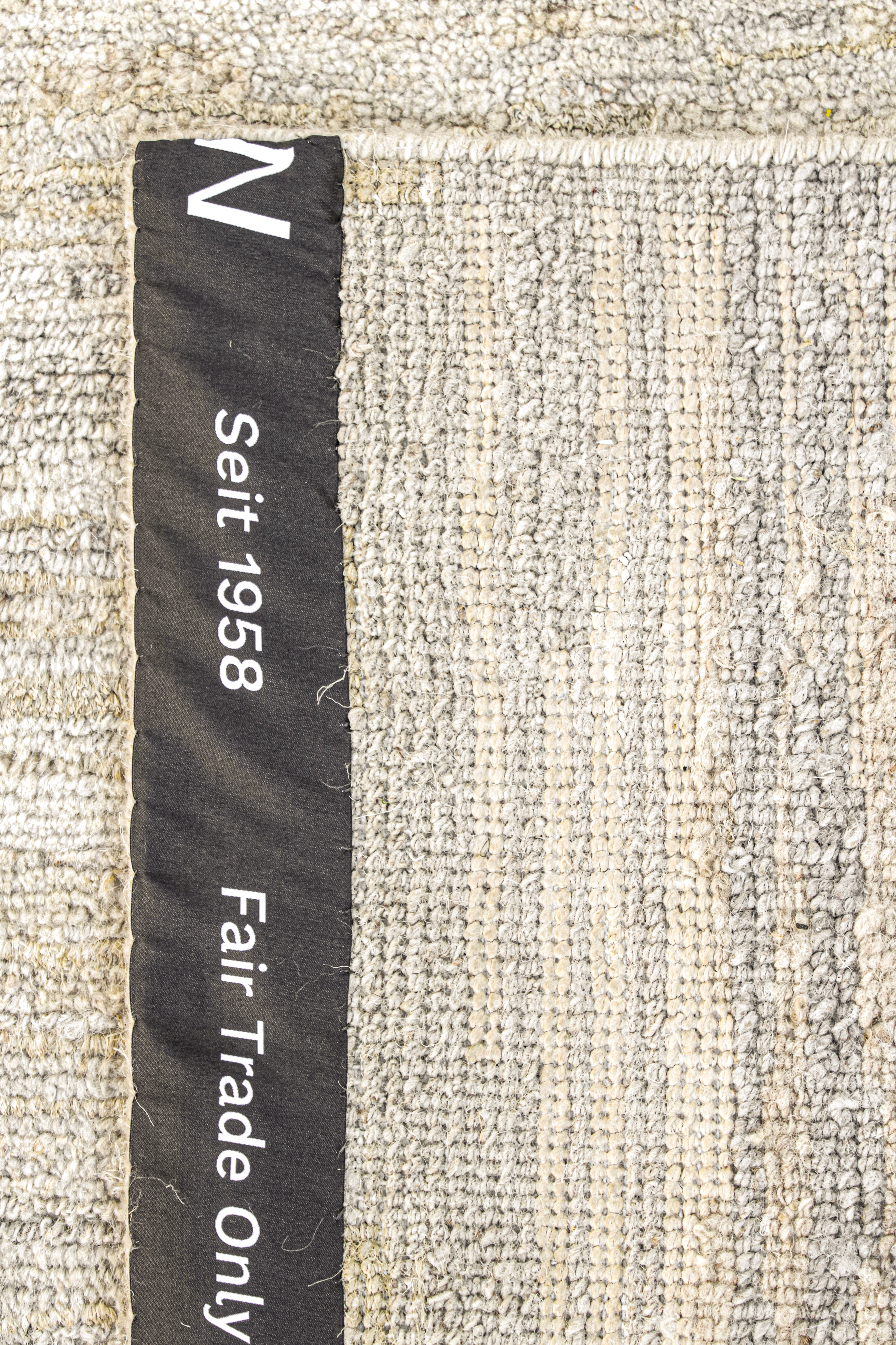 Designteppich Golden Dunes aus der Jordan Collection