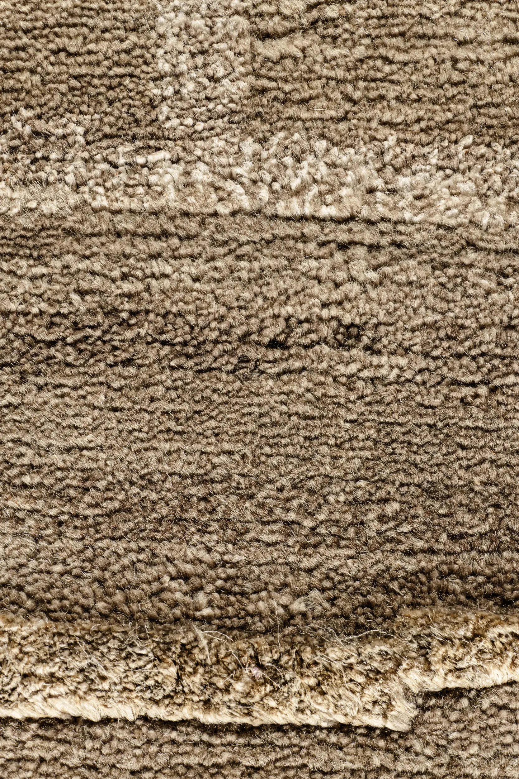 Designteppich Light Shadow aus der Jordan Collection