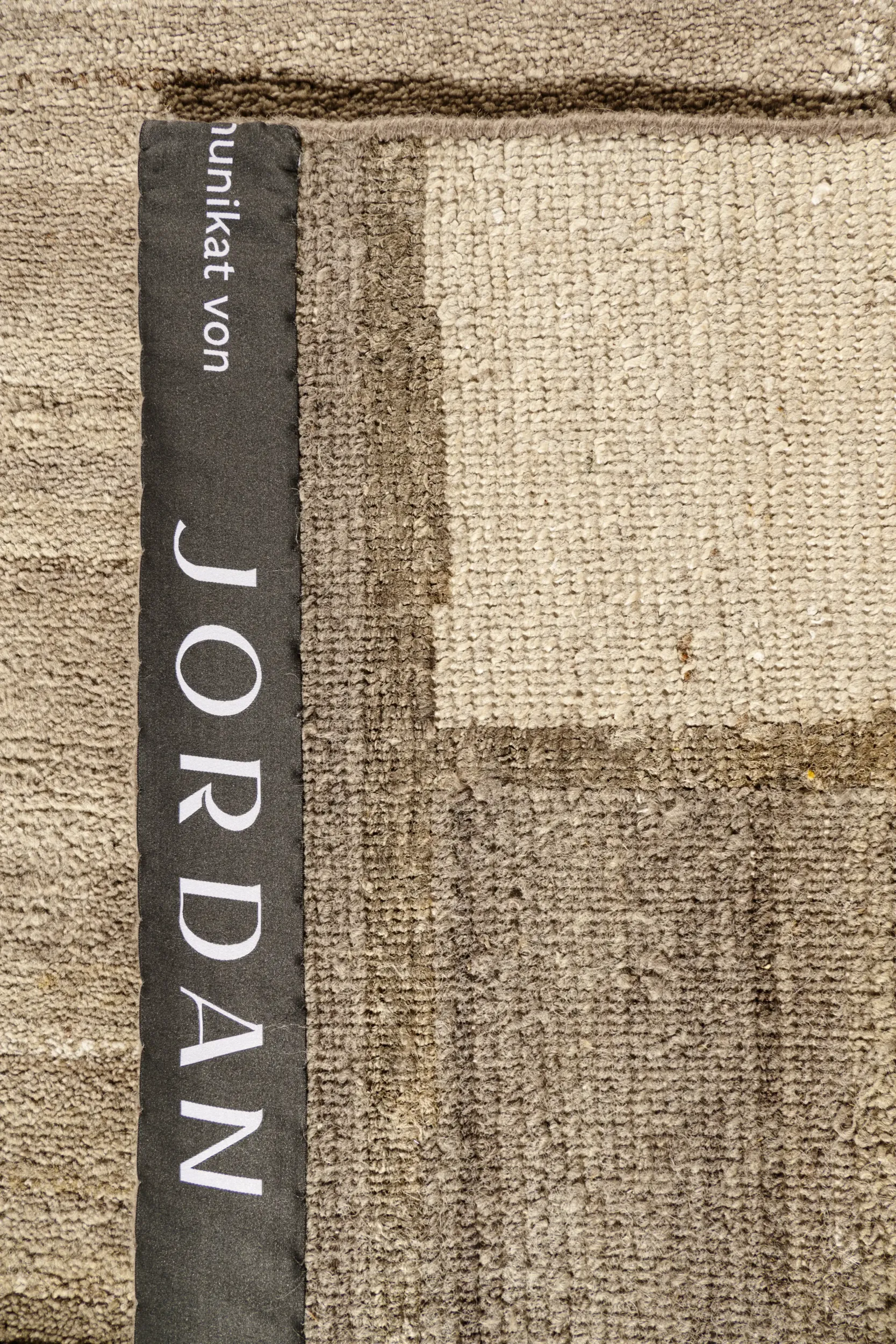 Designteppich Light Shadow aus der Jordan Collection