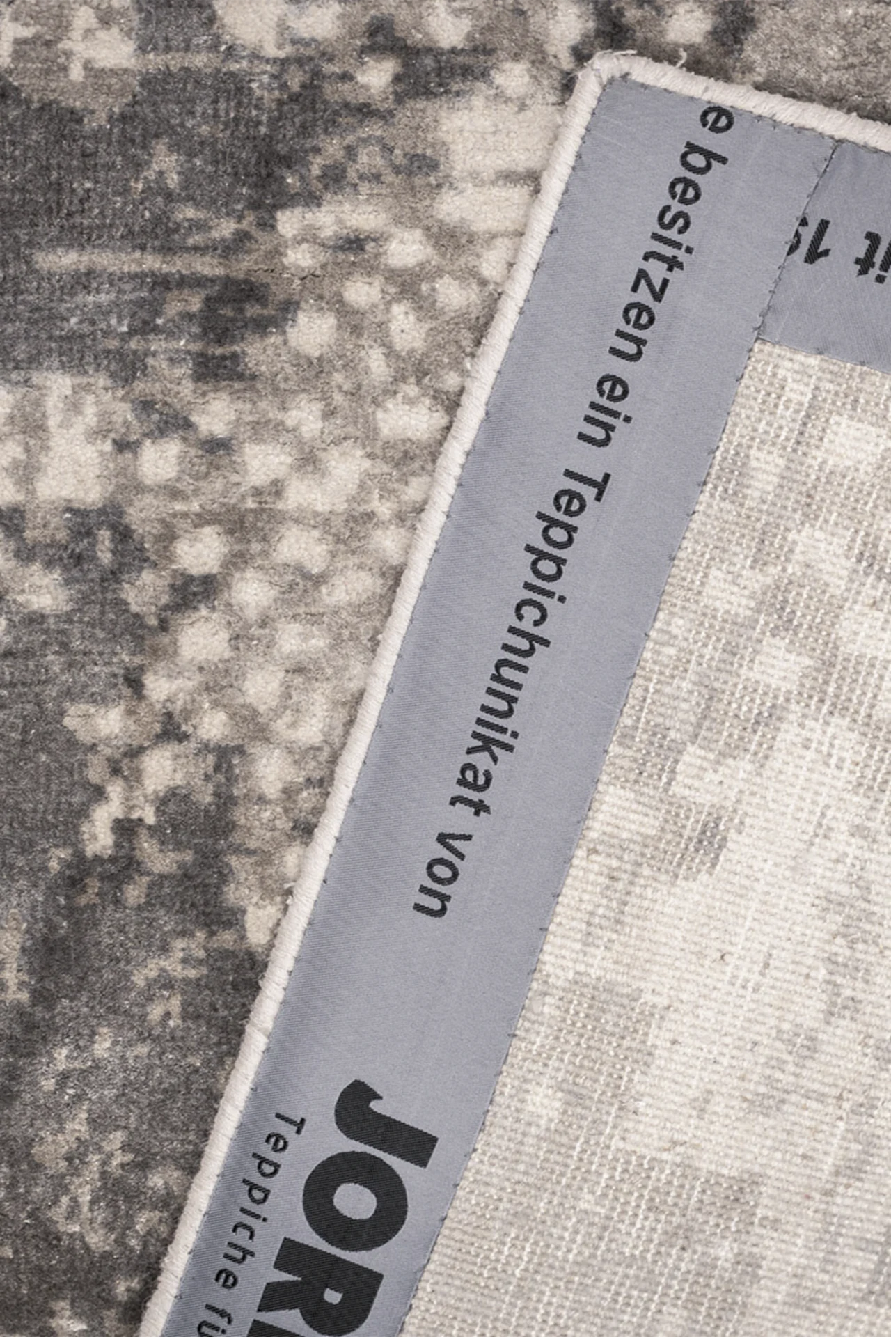 Jordan Masterpiece Designteppich - Snake